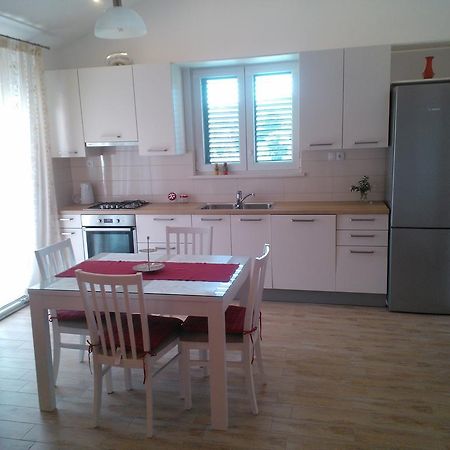 Tone & Marta Apartments 罗戈兹尼察 外观 照片