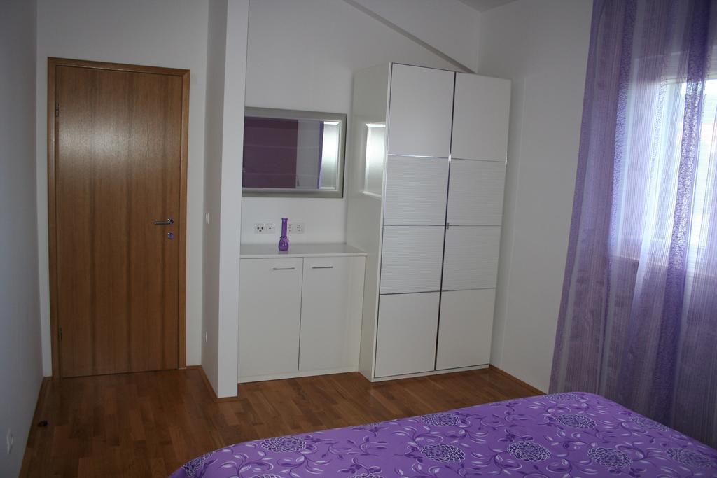 Tone & Marta Apartments 罗戈兹尼察 外观 照片