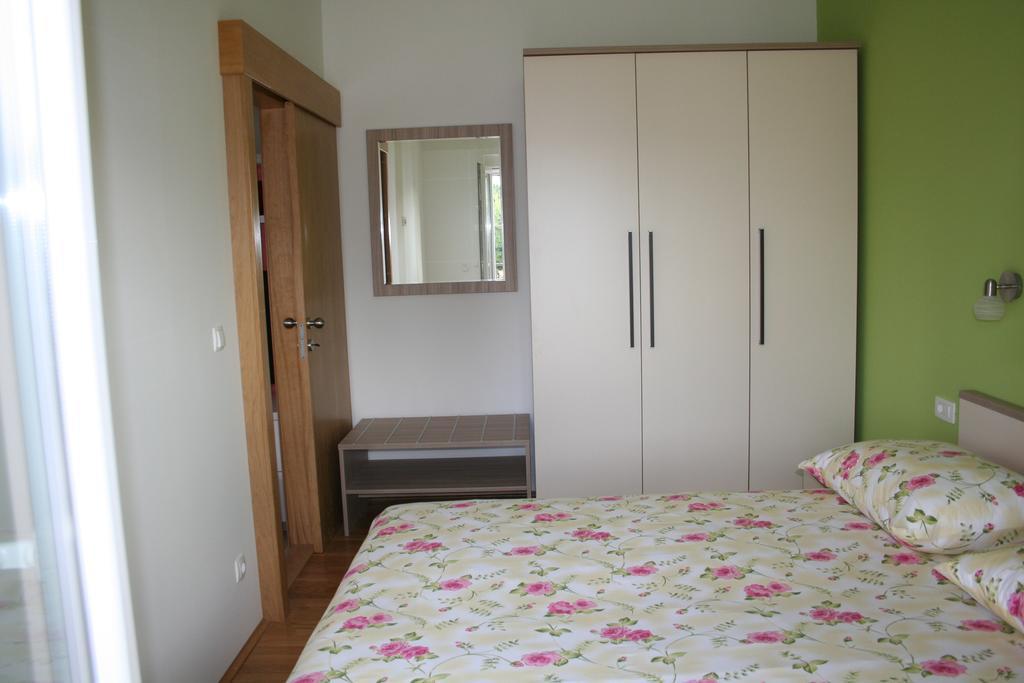 Tone & Marta Apartments 罗戈兹尼察 外观 照片