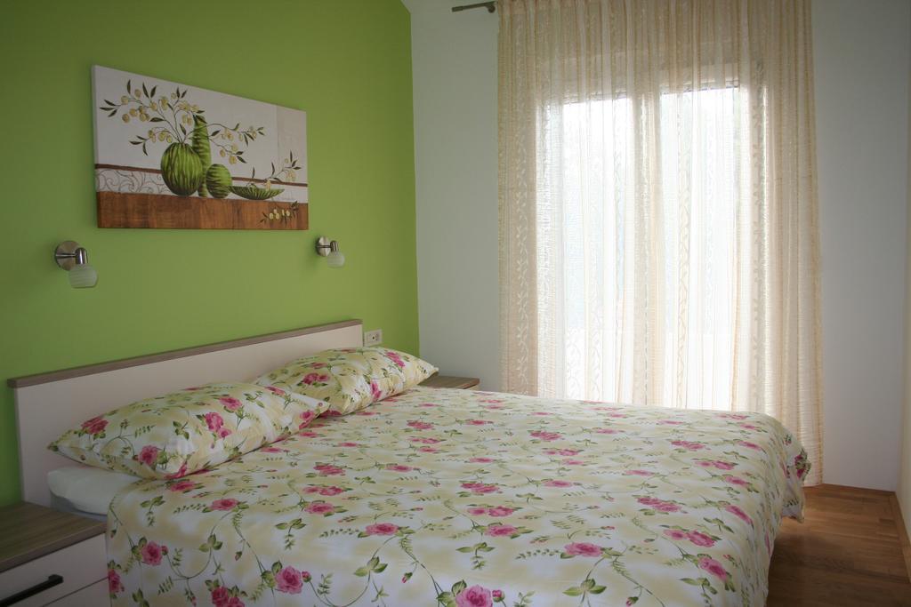 Tone & Marta Apartments 罗戈兹尼察 外观 照片